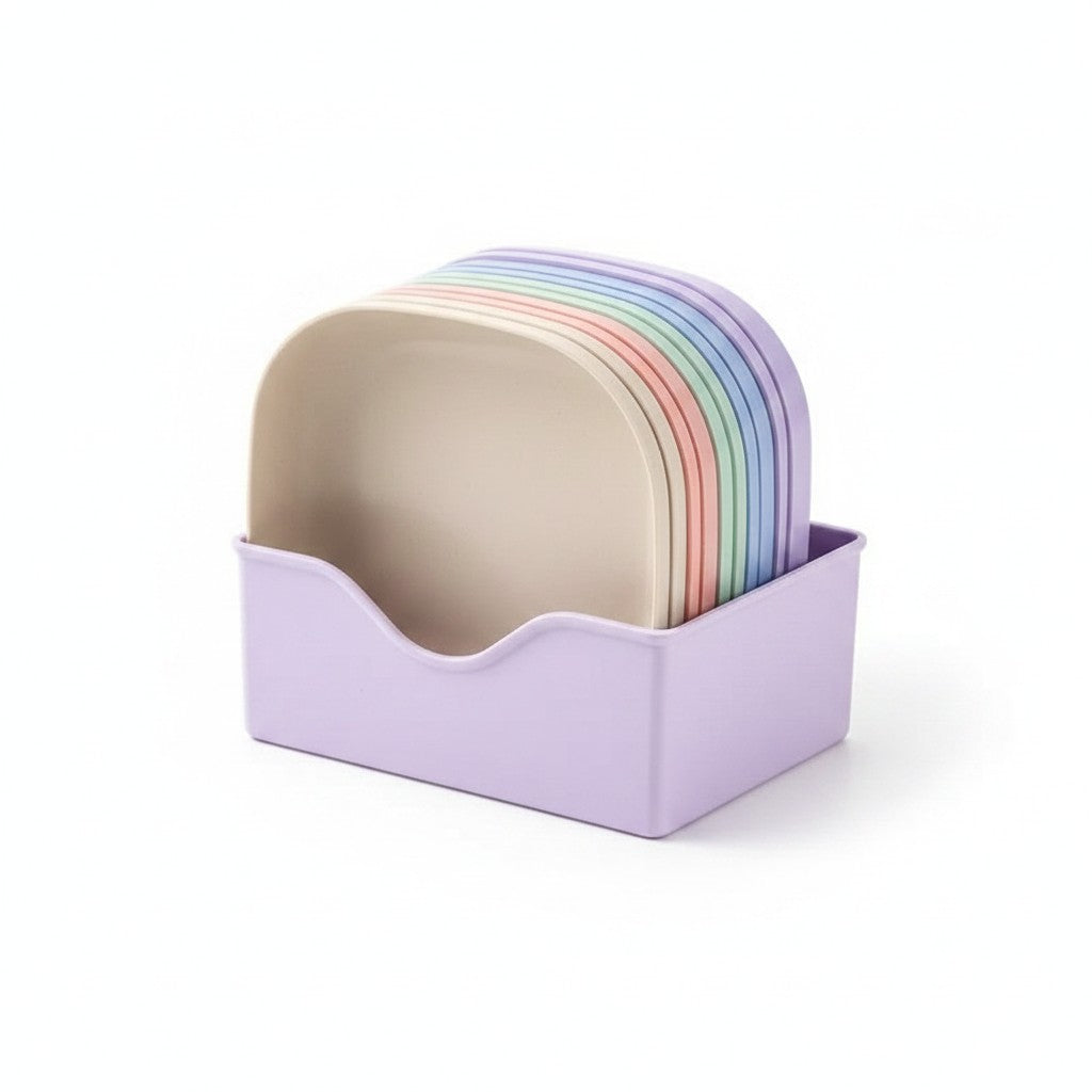 Kit com 10 pratos quadrados reutilizáveis Cucinamup em cores pastéis com suporte organizador lilás para petiscos.