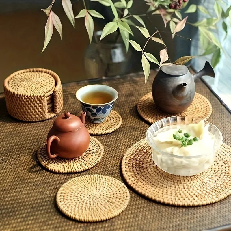 Descanso de Copos em Rattan Trançado