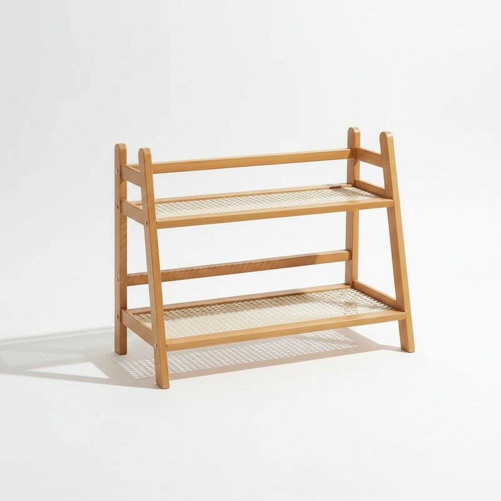 Prateleira organizadora de bancada Cucinamup com dois andares em bambu natural e detalhes em tela, ideal para cozinha.
